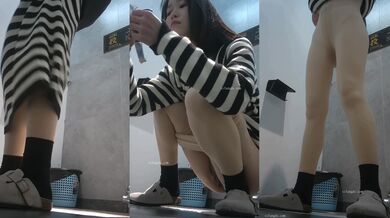 商场女厕全景偷拍多位小美女其中一个美女BB里塞了棉棒拔出来的一刹那貌似很爽的样子 (1)